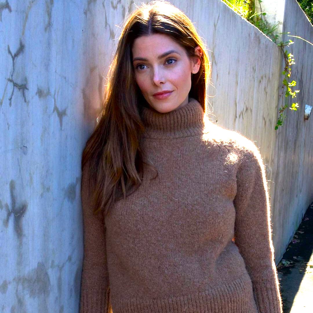 Discover The Glamorous World Of Twilight Actress Ashley Greene In