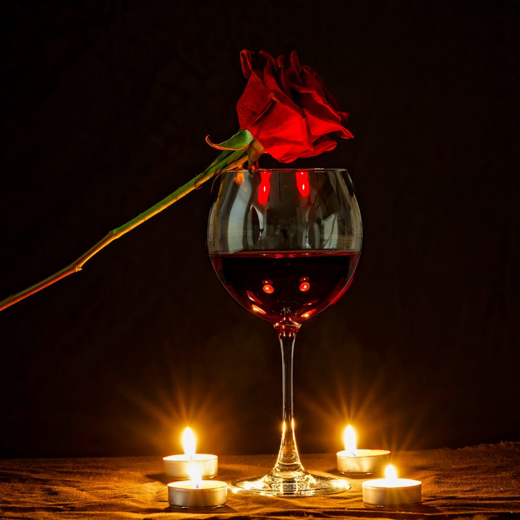 rose wine candles image