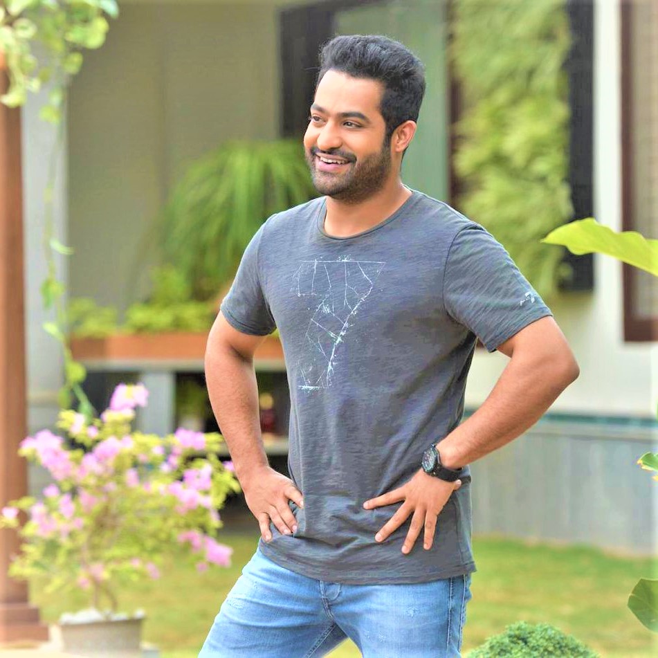 Jr NTR Standing In The Garden In Aravinda Sametha Movie Whatsapp Dp Image