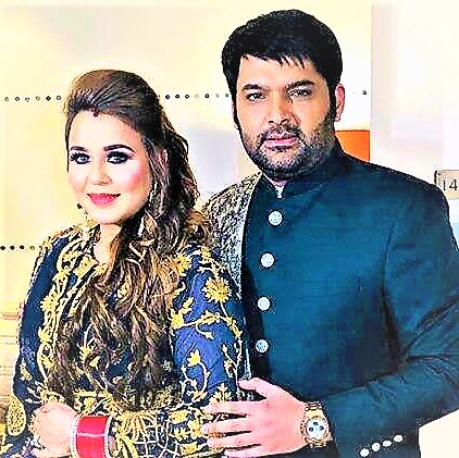 Kapil-Sharma And Wife Ginni Chatrath In Traditional Looks WhatsApp DP Image