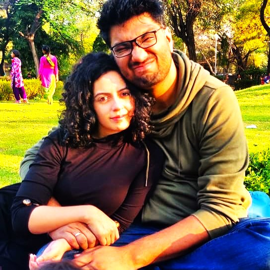 Gursimran Khamba Enjoying In Park With His Wife WhatsApp DP Image