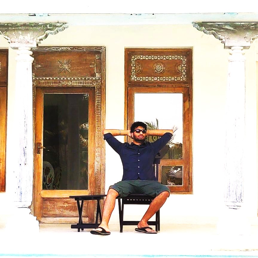 Gursimran Khamba Enjoying Summer In Guest House WhatsApp DP Image