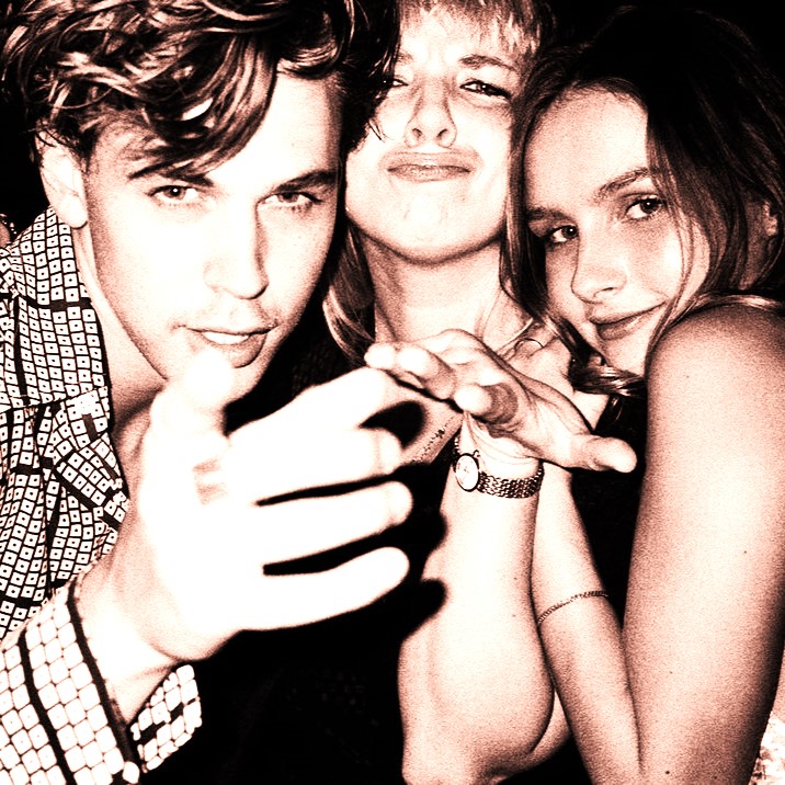 Austin Butler And His Friends WhatsApp DP Image