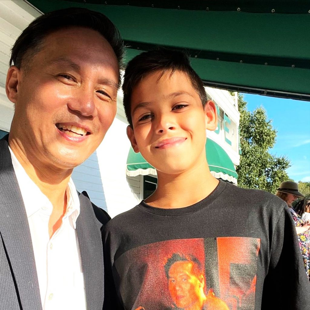 BD Wong And Fan Moment WhatsApp DP Image