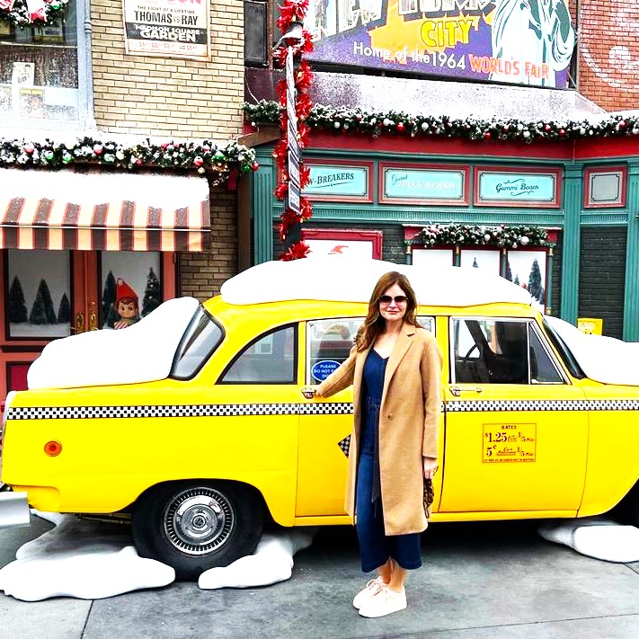 Betsy Brandt And His Car WhatsApp DP Image