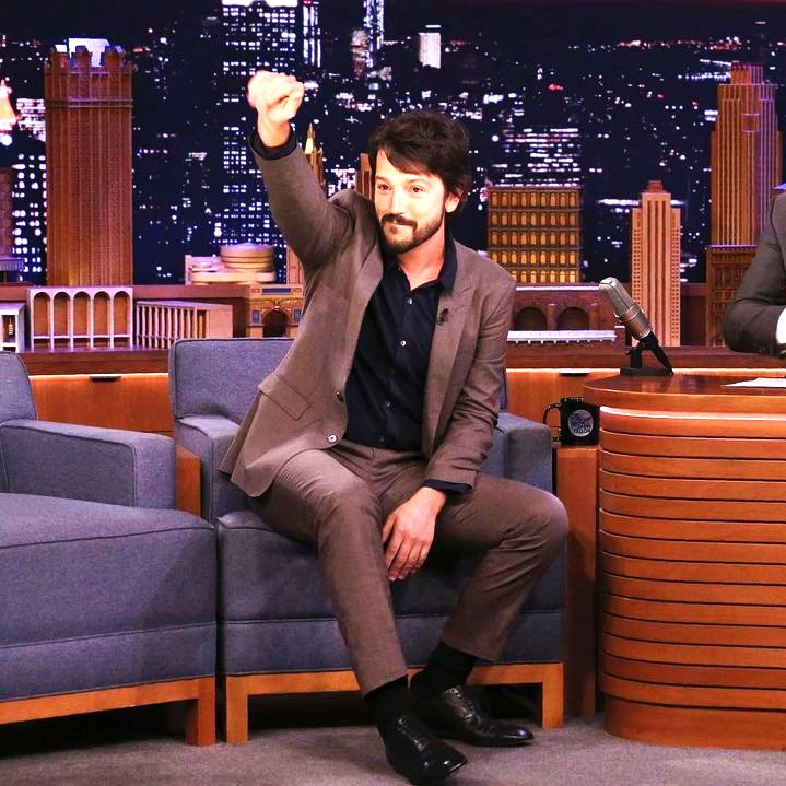Diego Luna Funny Expressions WhatsApp DP Image