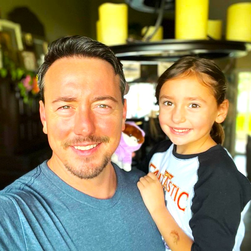 Chris Coy And His Daughter WhatsApp DP Image