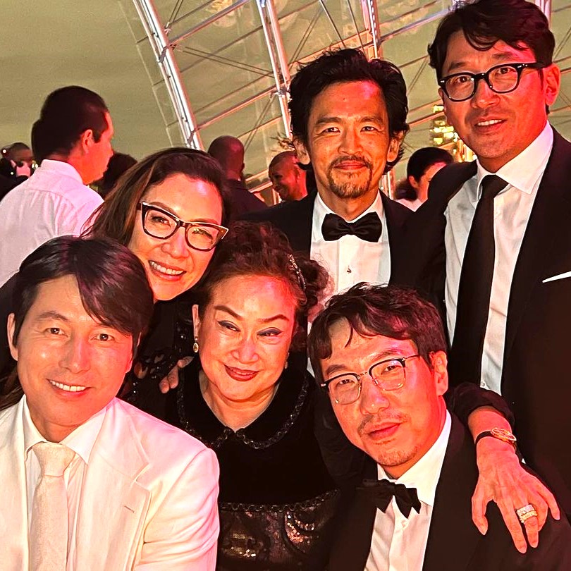 Michelle Yeoh And His Movie Team WhatsApp DP Image