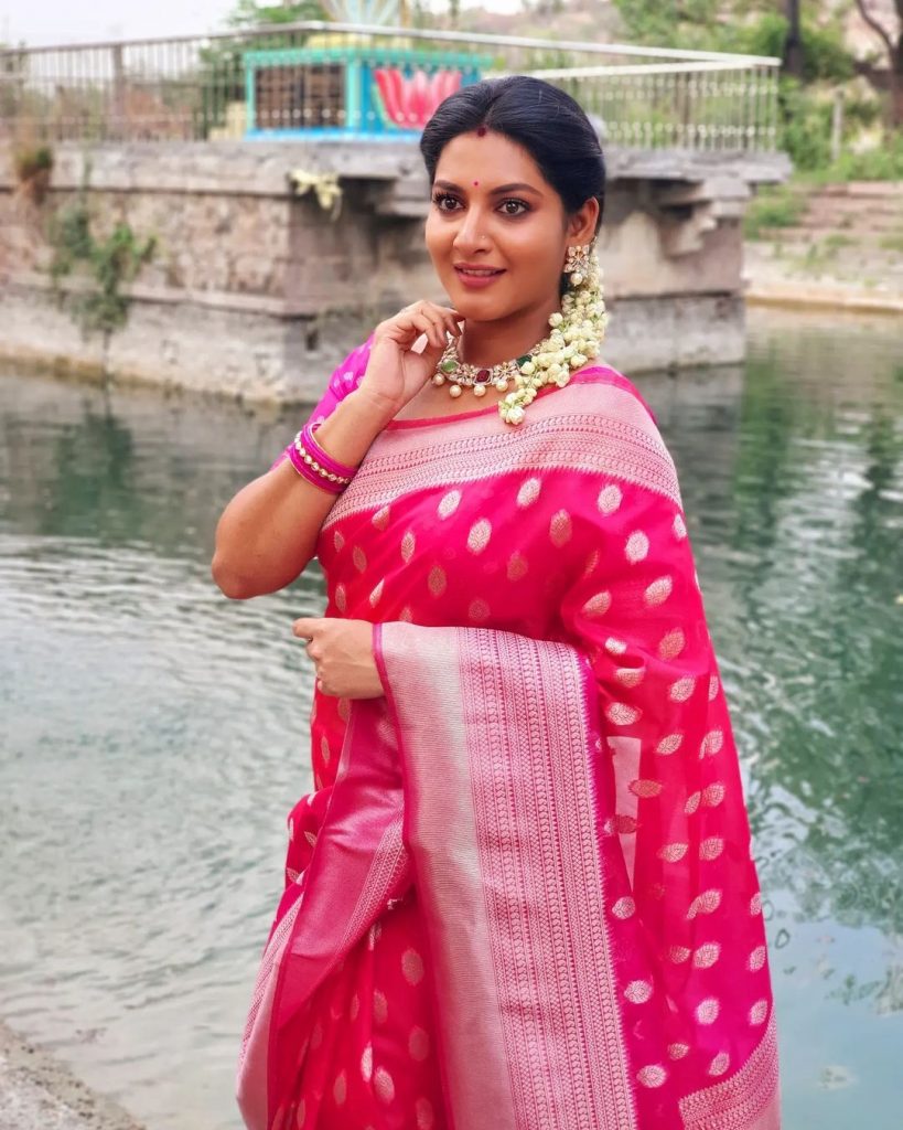 Telugu Serial Actress Pallavi Ramisetty Image