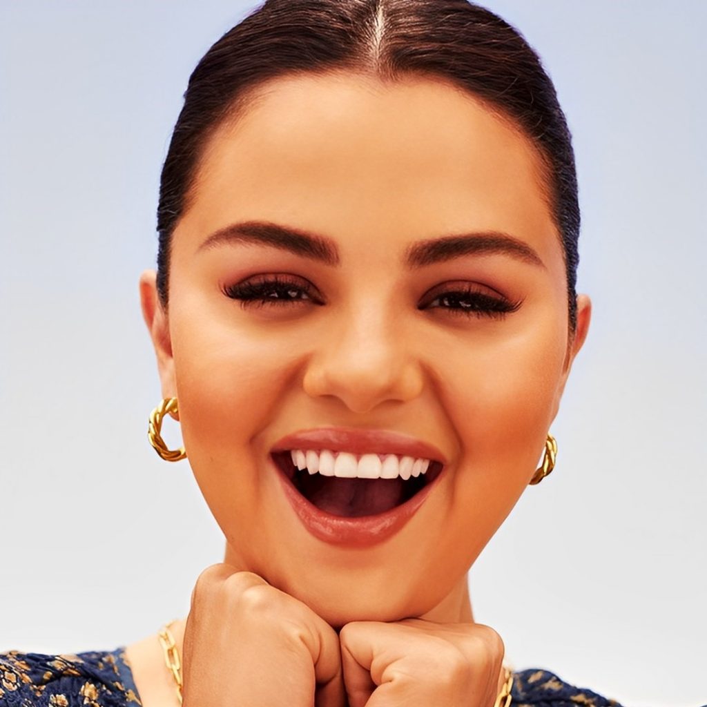 Selena Gomez Face Expression