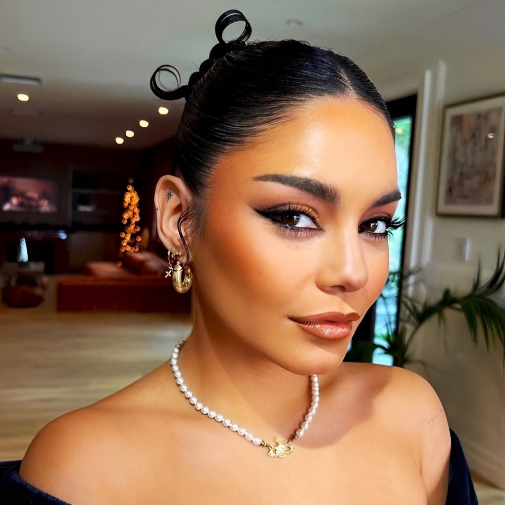 Vanessa Hudgens Hair Look