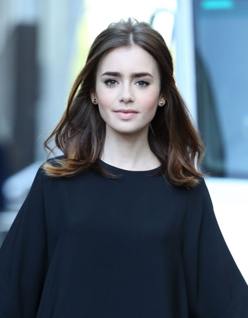 Lily Collins Simple Looks